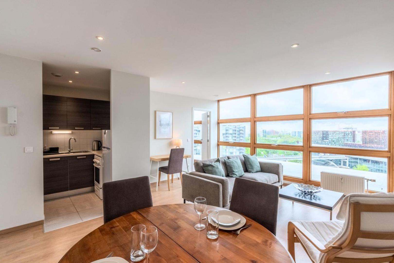One Bedroom At The Foot Of The Stations